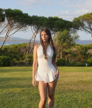 Miki  Kusayanagi