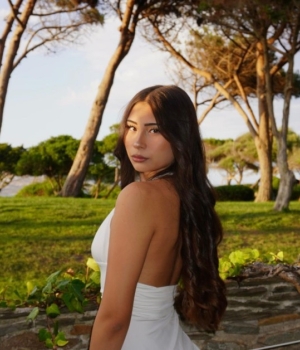 Miki  Kusayanagi